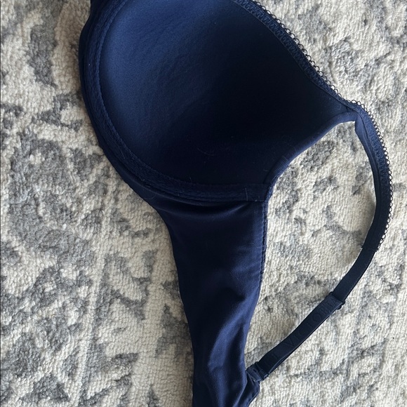 Victoria's Secret Navy Lace Bra - Picture 8 of 10